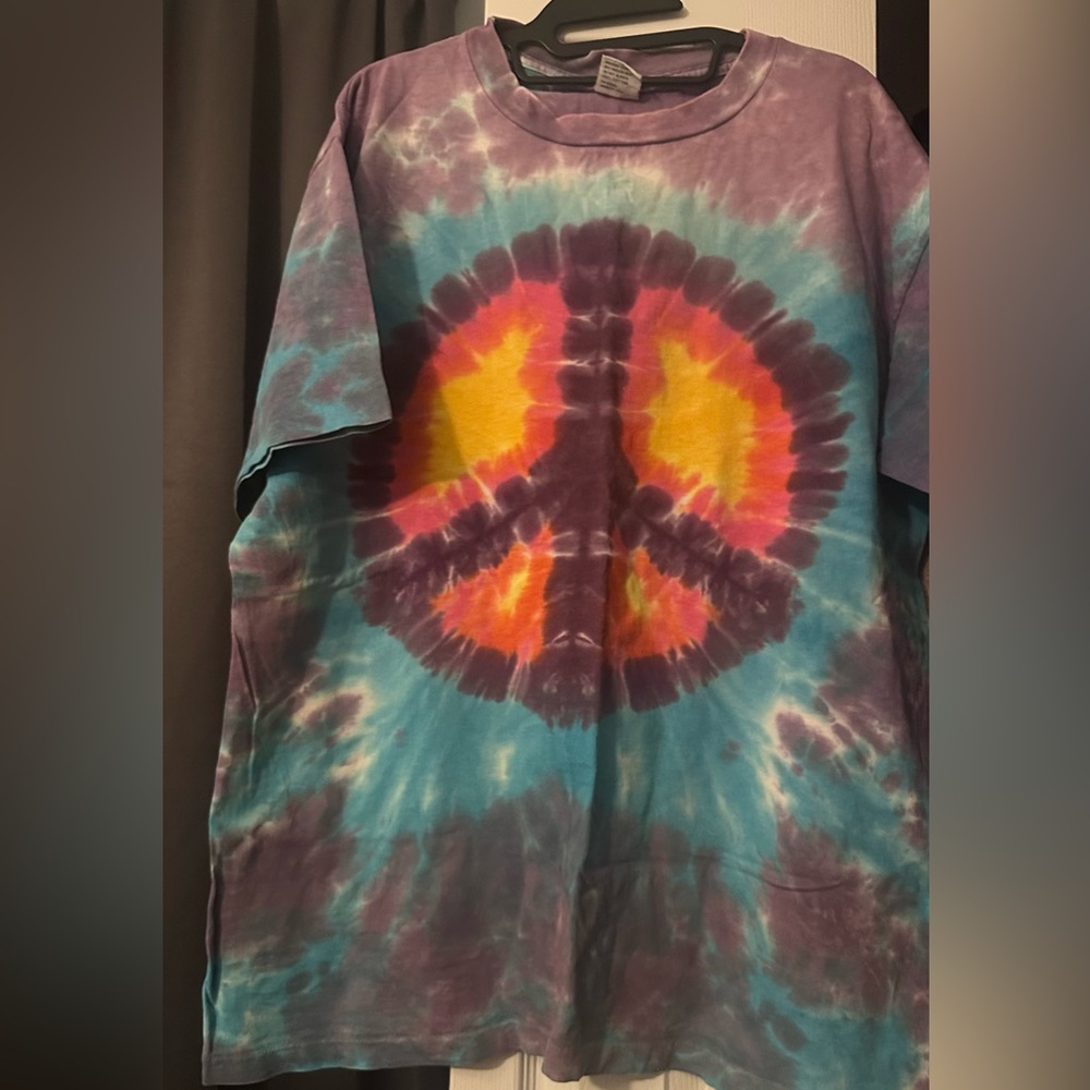 Tie-Dye Short Sleeve Tee with Peace Graphic - Purple Blue